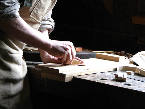 Ofrecemos un servicio de <strong>carpintería  de madera y ebanistería en Buñuel</strong> adaptado a las necesidades del <strong>cliente</strong>.